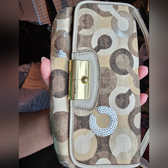 Coach Kristin Embellished Large Clutch Art Deco OP Leather Multi Tan print EUC - Picture 13 of 16